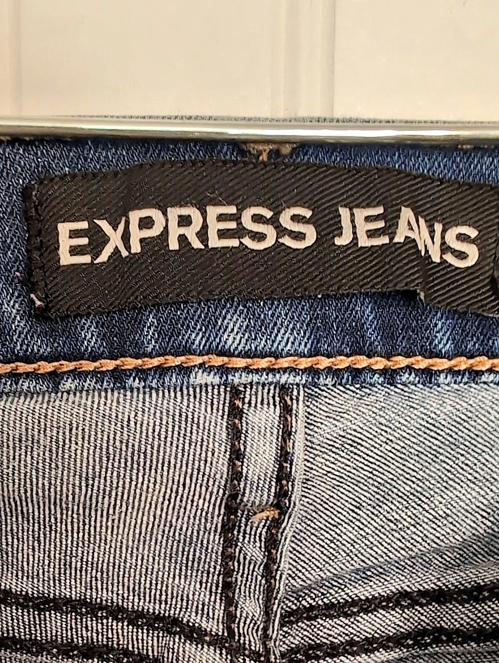 Express Mid Rise Legging Jeans Distressed Blue - Picture 3 of 4